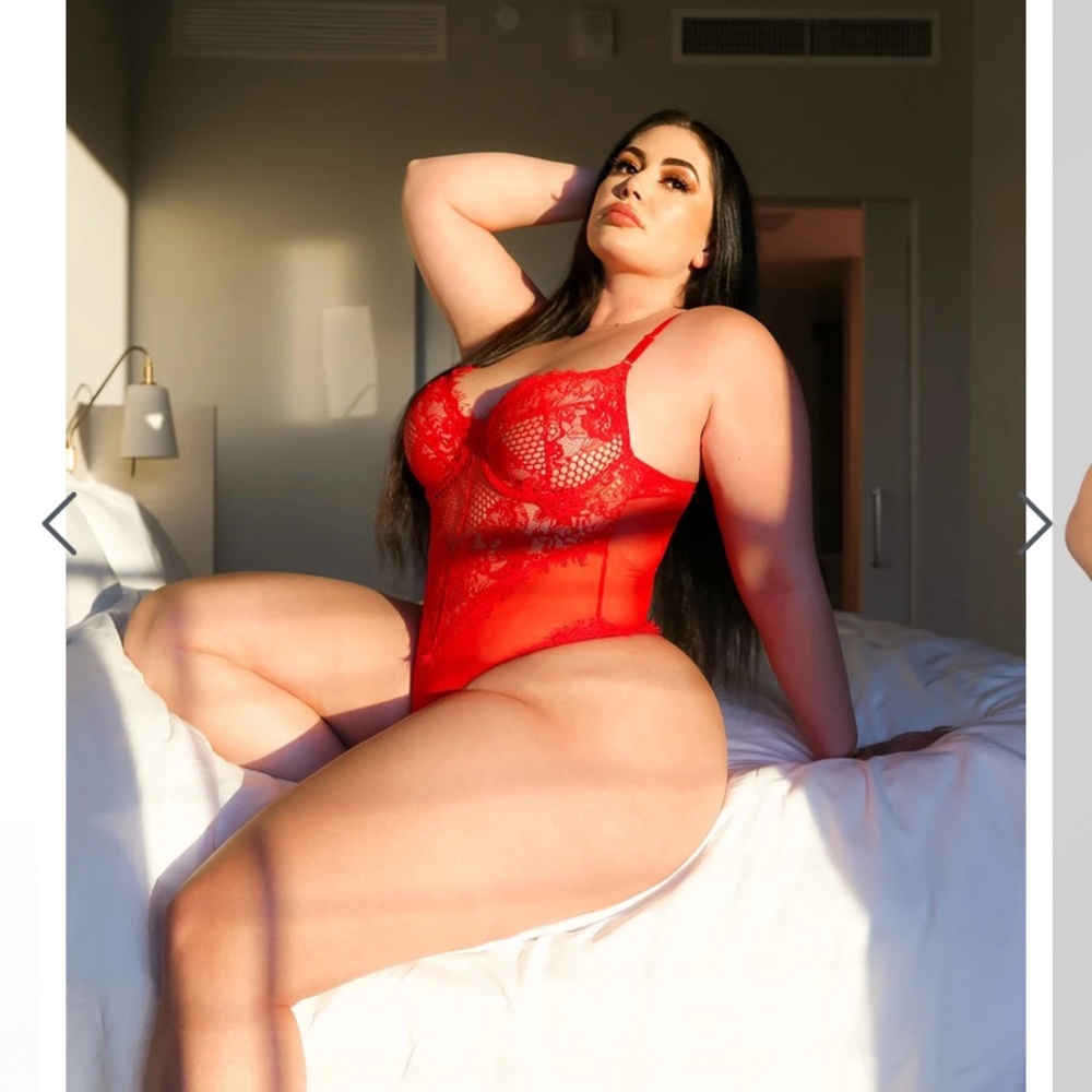 BNWT Fashion Nova Red Teddy 3X tag but fits 2X